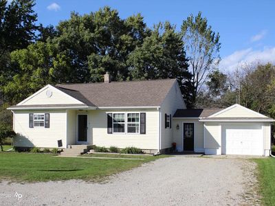 5133 Kendall Dr, Burton, MI, 48509