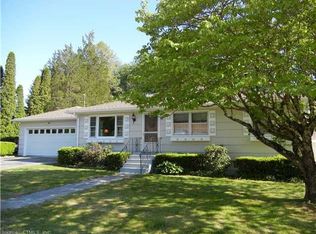 92 Breault St, Putnam, CT 06260