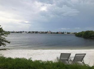 1000 Scotia Dr APT 107, Hypoluxo, FL 33462
