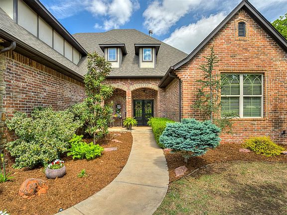 2nd image of 2554 Rivanna Way