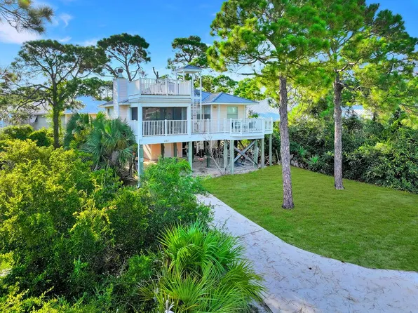 147 Florida Ave, Port St Joe, FL 32456