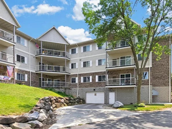 140 W Commerce BOULEVARD #311, Slinger, WI 53086