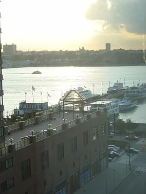 Rented by Raz Realty | media 30