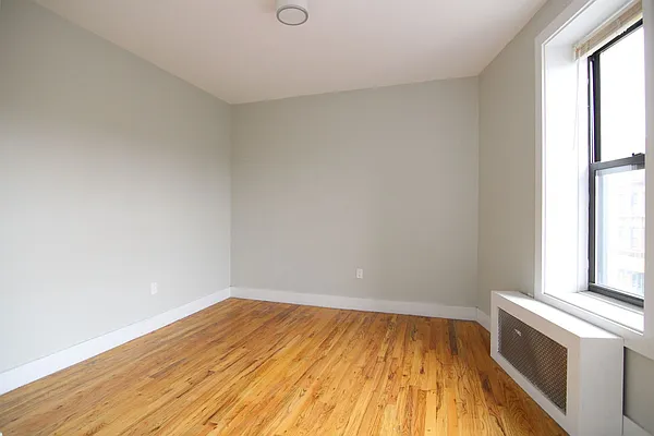 Rented by Nooklyn NYC LLC | media 25
