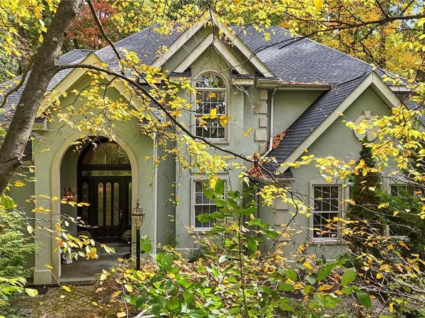 1105 S Barbara Dr, Alburtis, PA 18011