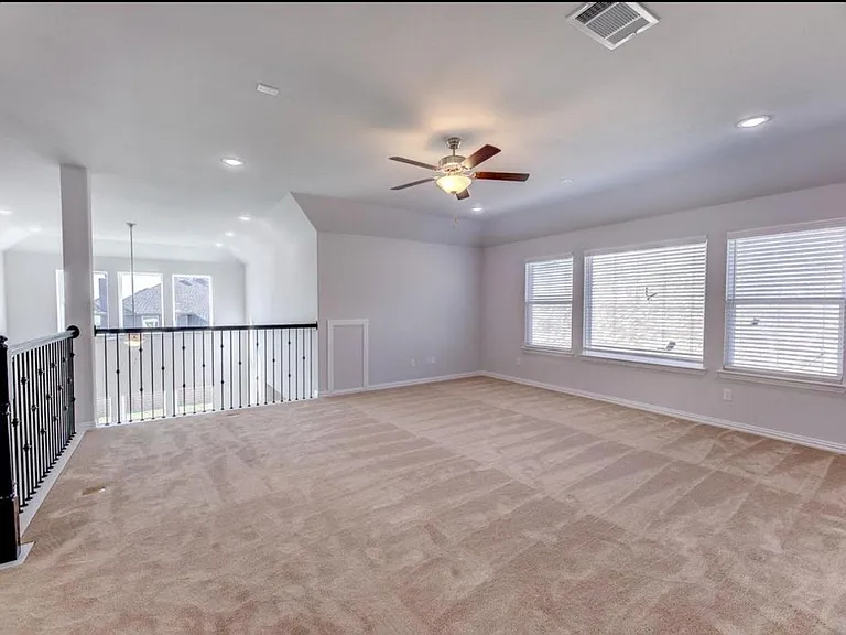 1012 Rosebay Dr — Photo 14