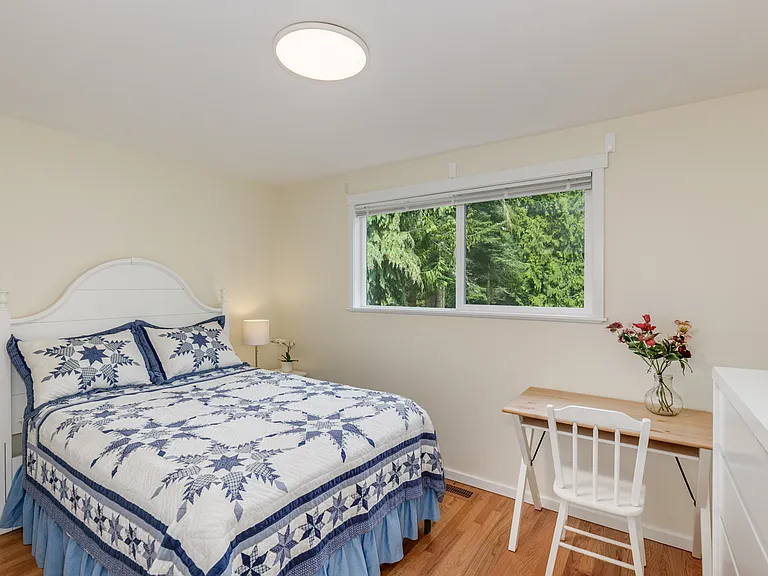 Upper Level | Bedroom 2 | Queen | Desk | 1 large closet with shelf | Room-darkening curtains