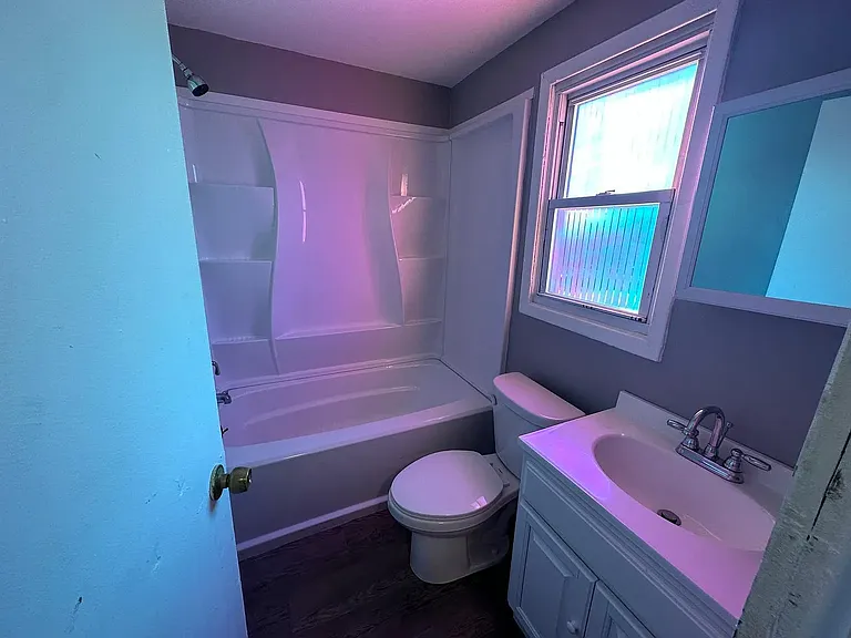 952 Lafayette St #6C — Photo 8