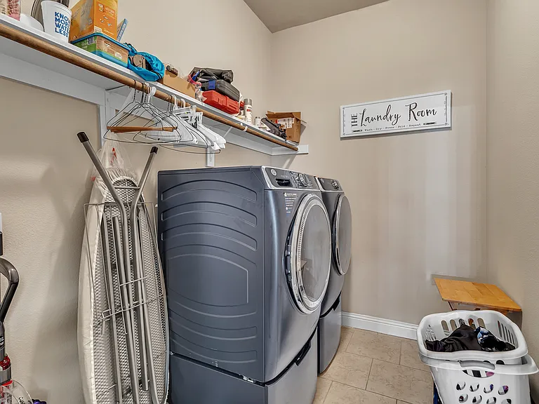 Included Full Size High End GE Washer and Dryer