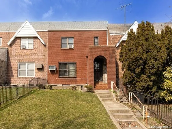 20-22 36th Street, Astoria, NY 11105