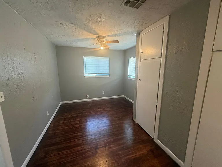 529 S Ponca — Photo 8