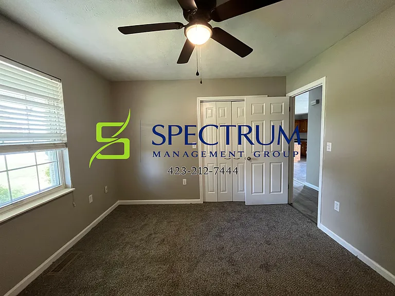 4806 Brookview Dr — Photo 5