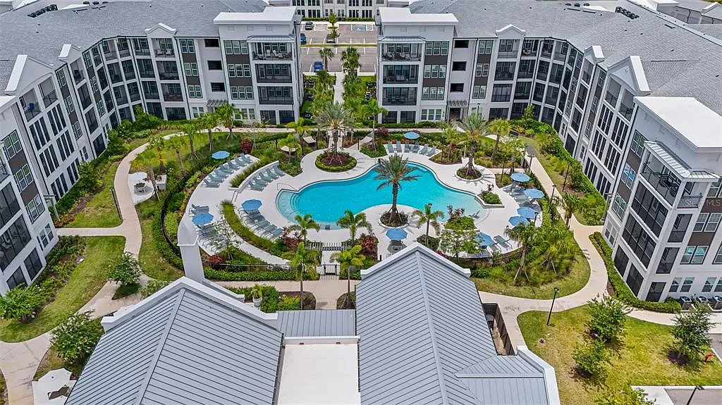 1 bed, 1.0 bath, 642 sqft, $1,450 — Photo 1