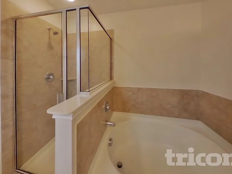 1125 Waggoner Dr — Photo 10