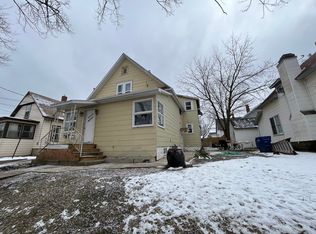 812 N 14th St, Dekalb, IL 60115