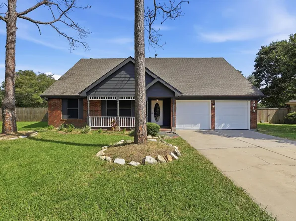 3019 Lotus Ln, Pearland, TX 77584