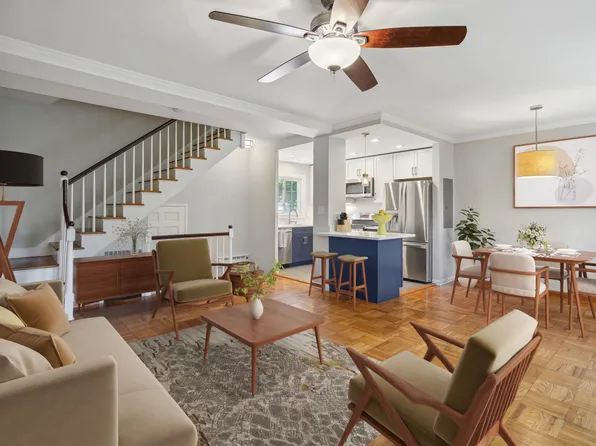 3620 Greenway Pl, Alexandria, VA 22302