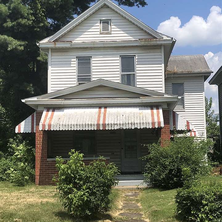2nd image of 1410 10th Ave