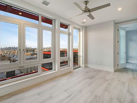 5th image of 371 Stockholm St #3R