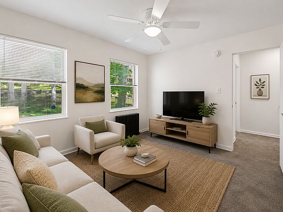 5th image of 3539 A St SE #F5d27f014