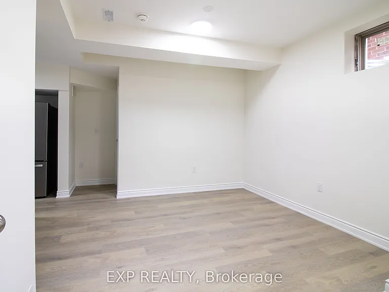 55 William Dunlop St #LOWER — Photo 3