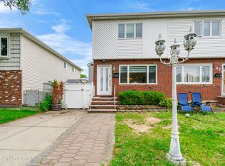 45 Dorothy St, Staten Island, NY 10314