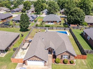 602 Grant Ave, Prairie Grove, AR 72753