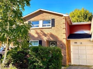 108 Orchard Heights Blvd, Aurora, ON L4G 2Z9