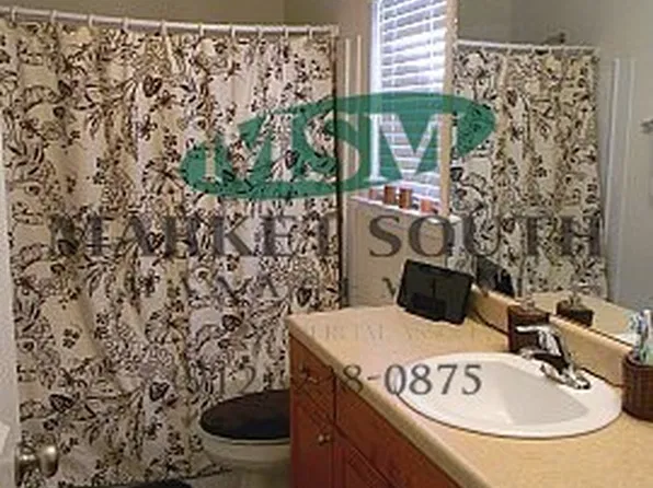 128 Lakepointe Dr, Savannah, GA 31407