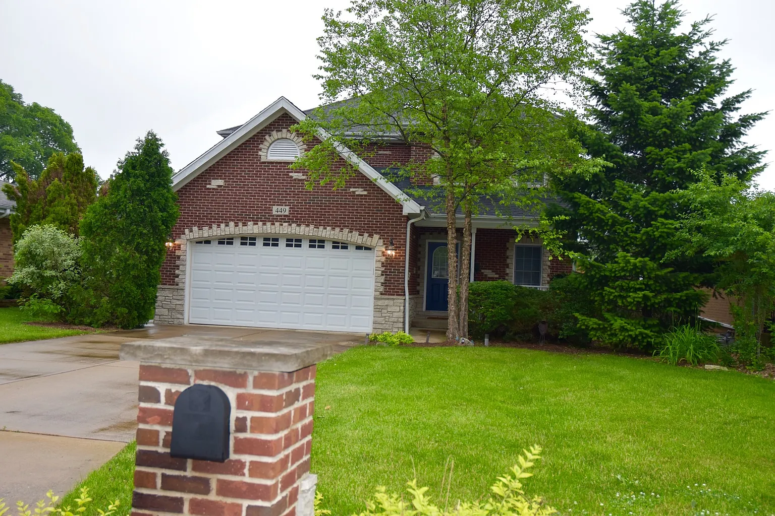 449 N Elmwood Ave photo 1