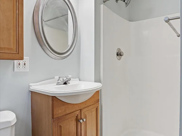 10617 Wheatley St — Photo 10