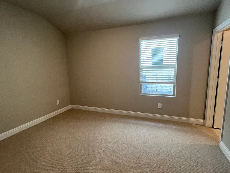 1405 Arrowleaf Dr — Photo 14