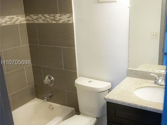 3rd image of 4163 NW 114th Ter