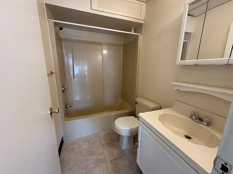 202 Rantoul St #12 — Photo 9
