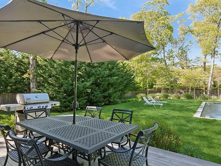 80 Sycamore Dr — Photo 20