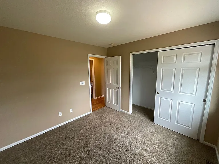 Bedroom 3 or optional office!