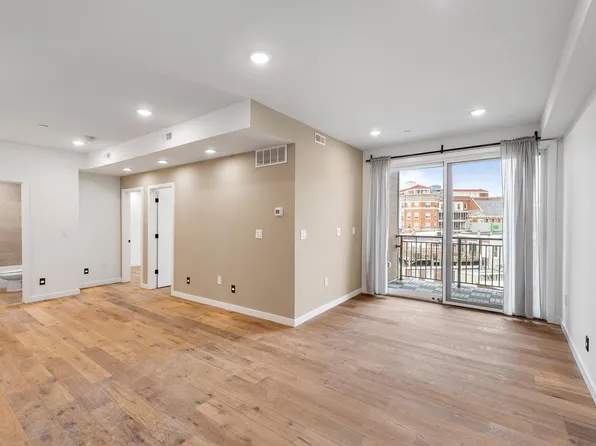 438 Memphis St, Philadelphia, PA