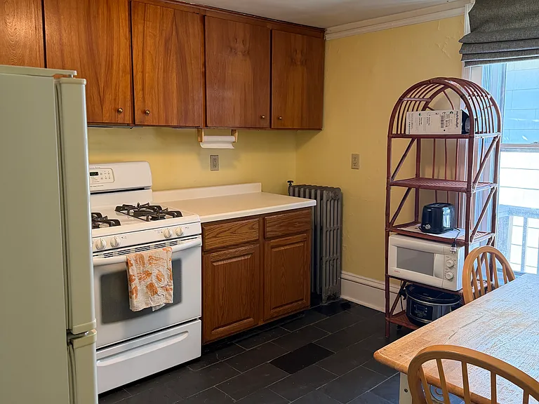 929 E Johnson St #2 — Photo 3