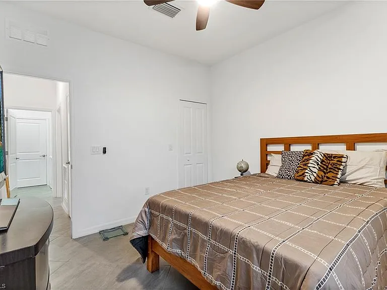 2516 Kona Way — Photo 10