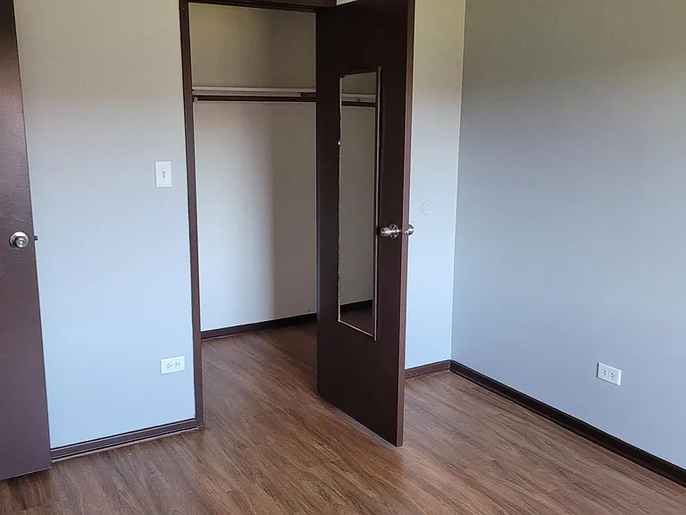 169 Oliver Ct — Photo 2