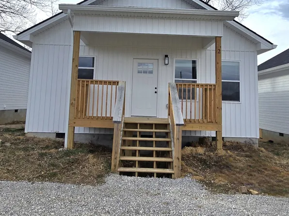 1572 Chestoa Pike, Erwin, TN 37650