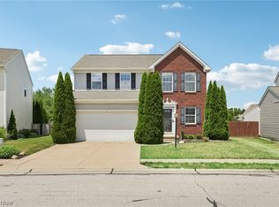 9178 Stonegate Cir, North Ridgeville, OH 44039