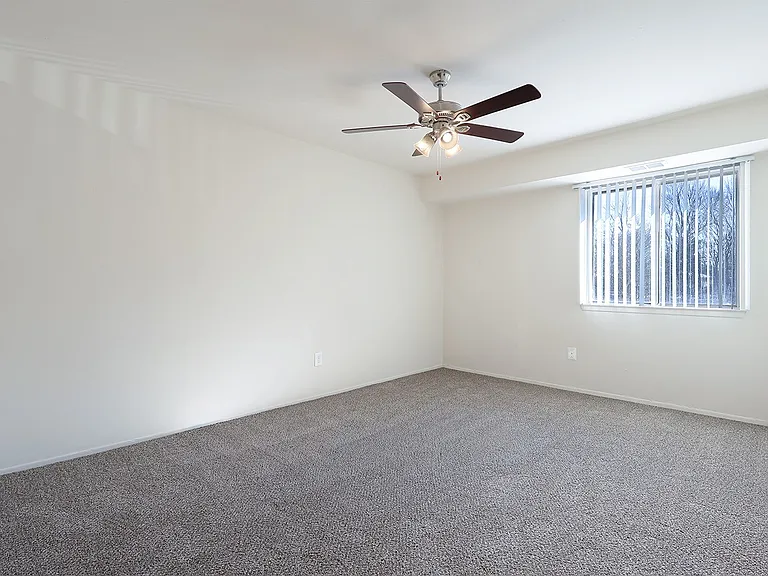 Cherokee Hills Apartments — Photo 20
