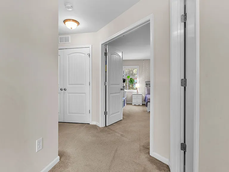 405 Belhaven Ct — Photo 30