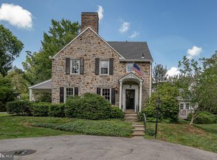 541 W Beechtree Ln, Wayne, PA 19087