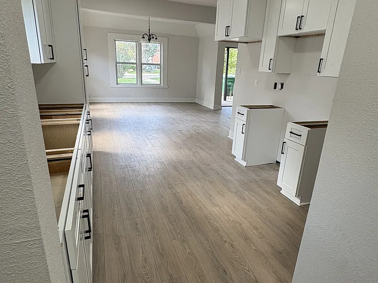 1430 Hicks Ave — Photo 13