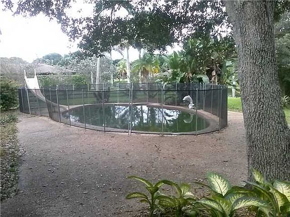 2nd image of 10700 SW 26th Ct