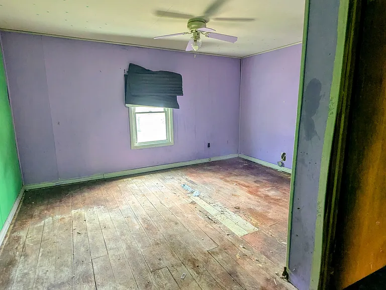 822 W Franklin St — Photo 8
