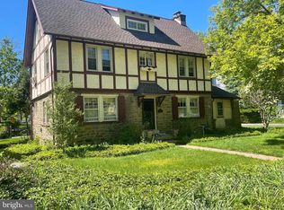 8128 Brookside Rd, Elkins Park, PA 19027