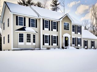 17 Frontier Dr, Pelham, NH 03076